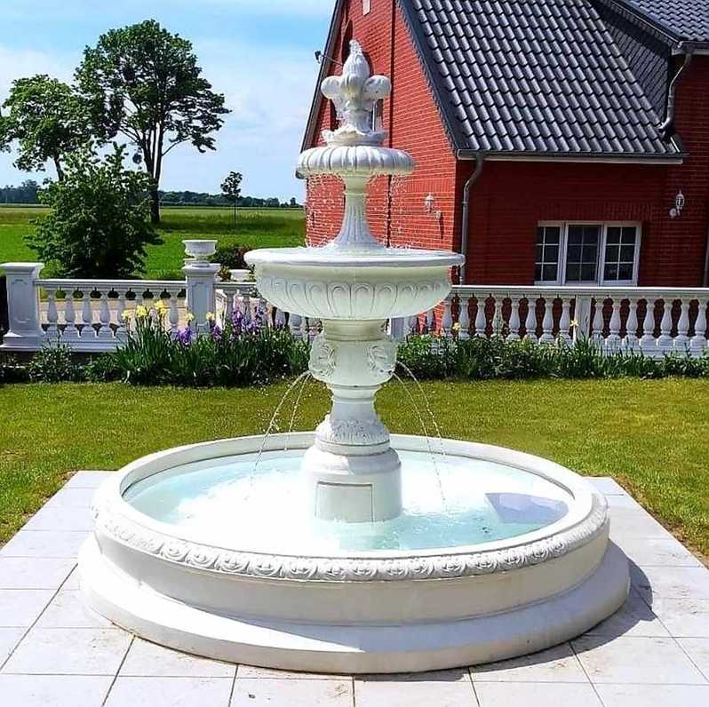 Brunnenbecken Griechisch