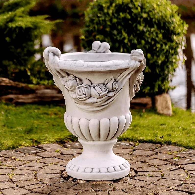 Pflanzenschale Vase mit Rosen