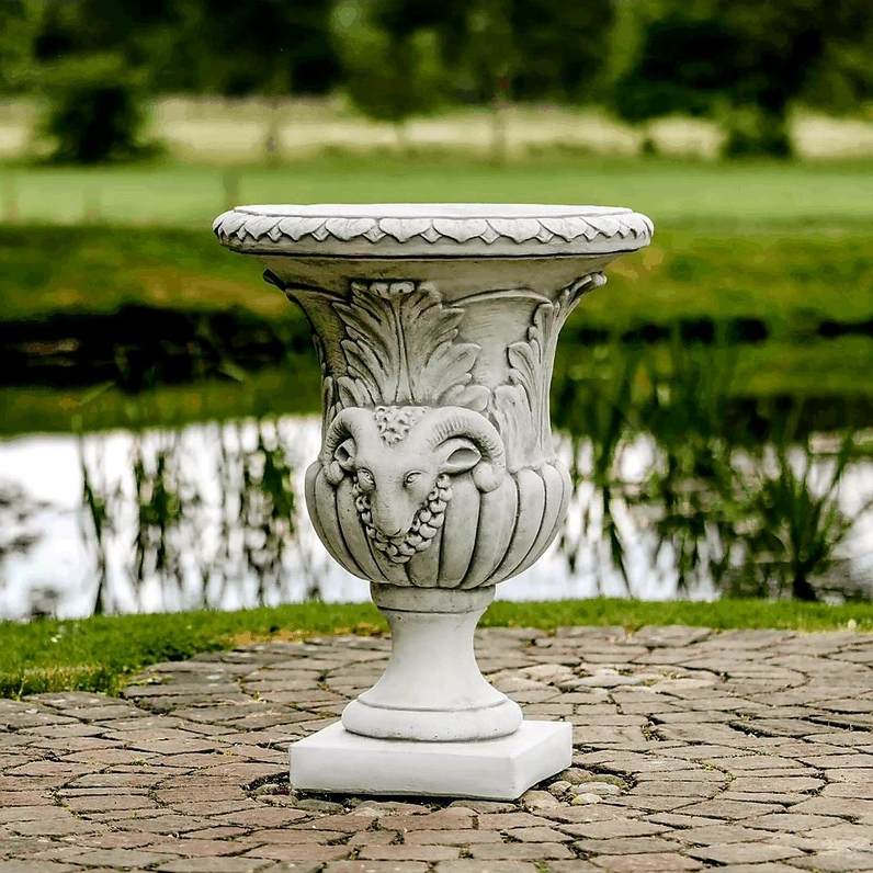 Pflanzenschale Vase mit Schaffigur