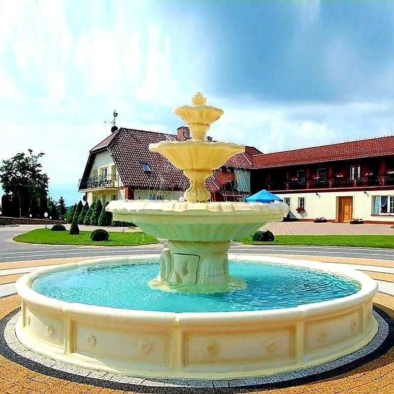 Set Springbrunnen Italiana + Brunnenbecken Blume