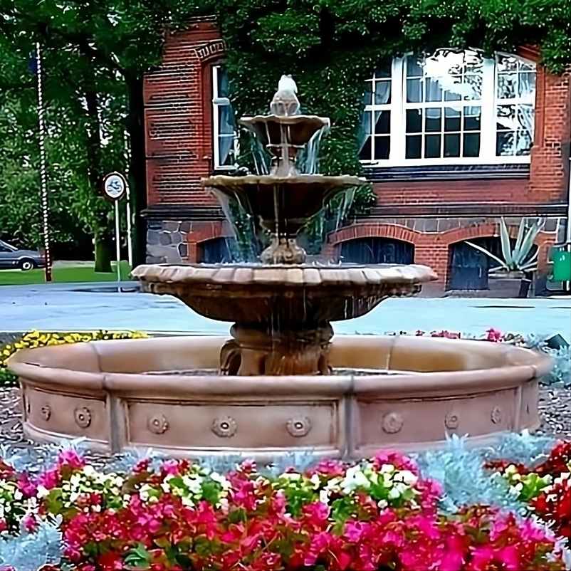 Set Springbrunnen Italiana + Brunnenbecken Blume