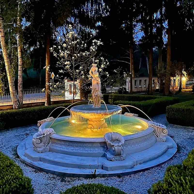 Set Springbrunnen Italiana Mädchen mit Krügen + Brunnenbecken Marino