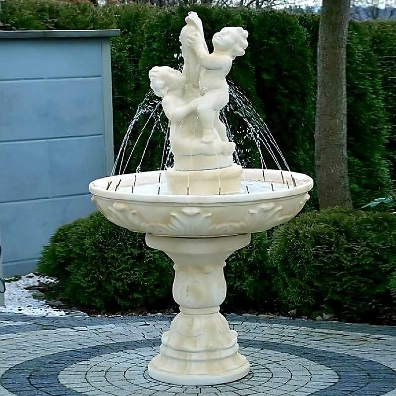 Springbrunnen Fiore Amor mit Fisch