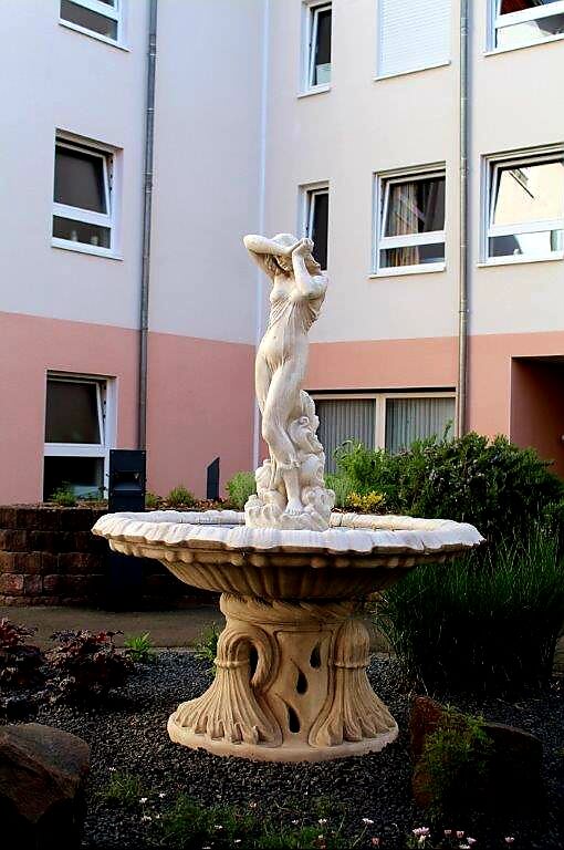 Springbrunnen Italiana Noemi Rückansicht