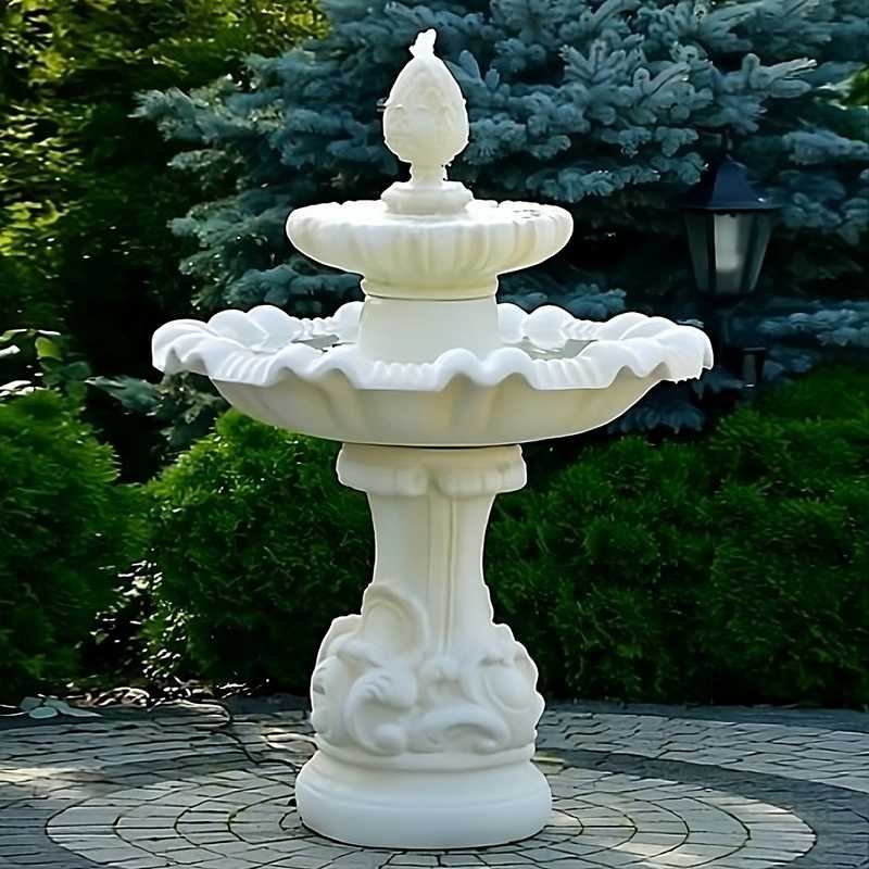 Springbrunnen Napoli mit Tannenzapfen