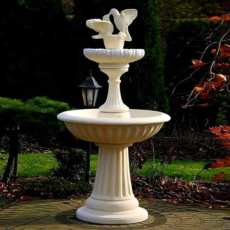 Springbrunnen Noemi mit Täubchen 2