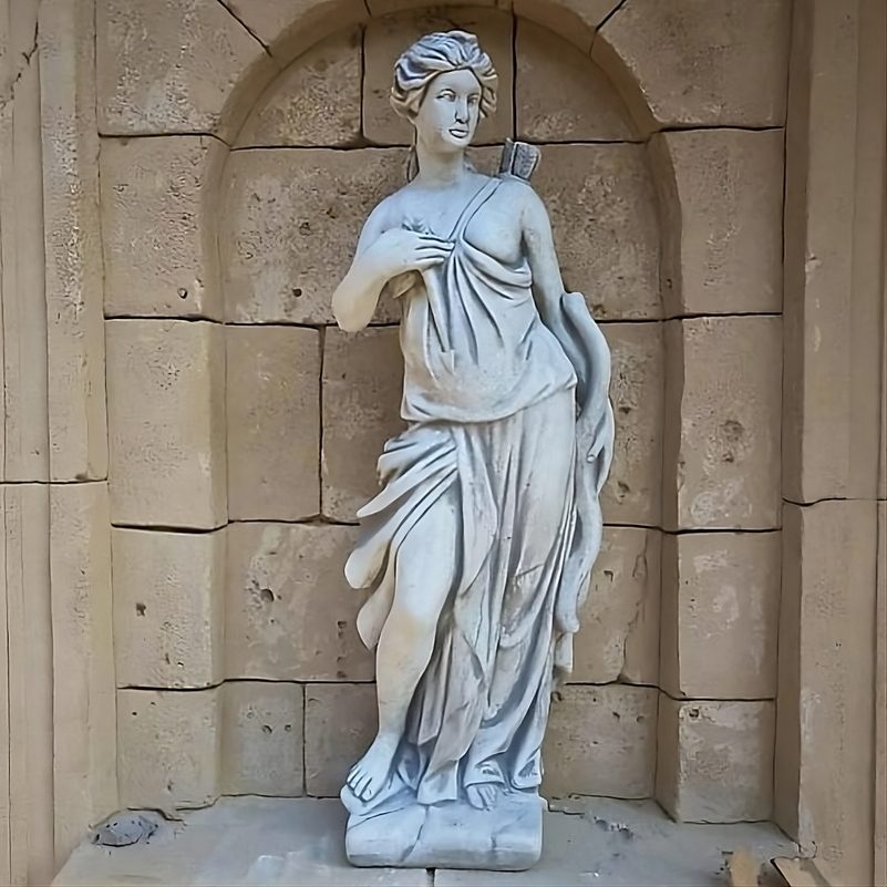 Steinfigur Diana mit Bogen