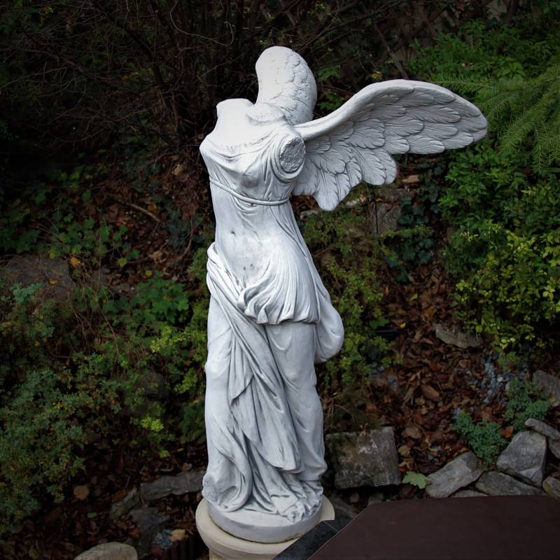 Steinfigur Nike von Samothrake