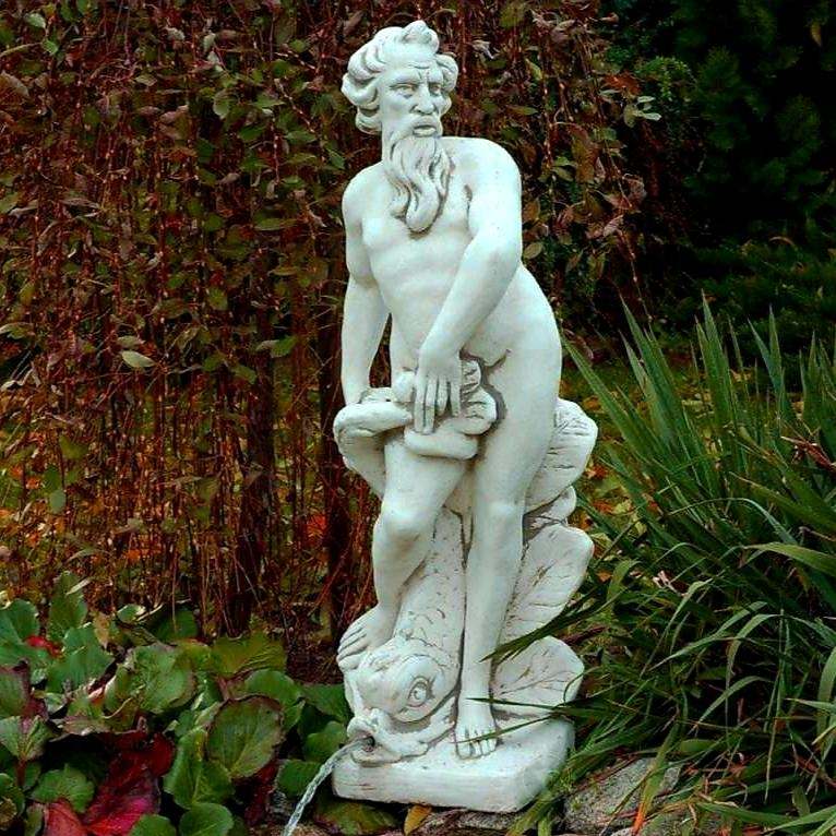 Überlaufende Steinfigur Neptun Groß mit Fisch